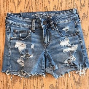 AE Jean shorts size 2 super stretch